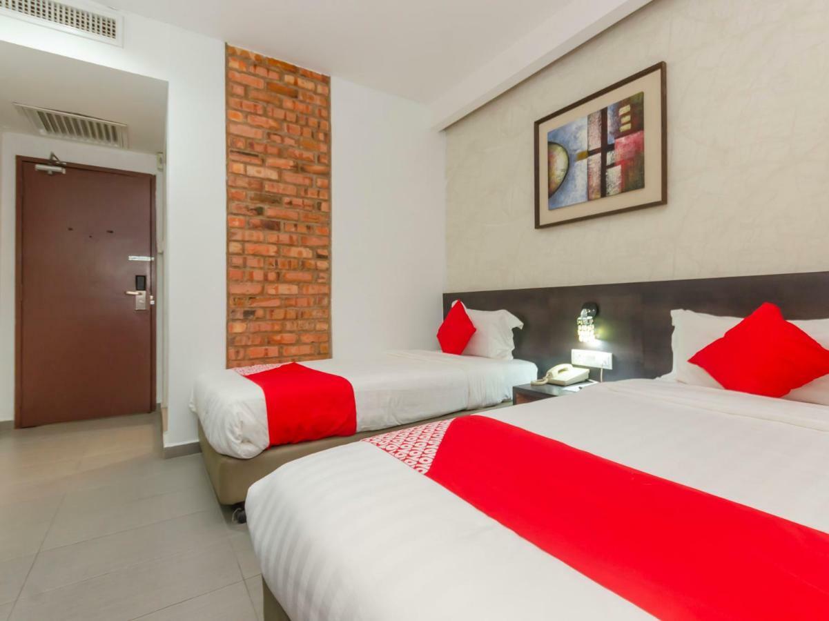 Oyo 1164 Hotel 906 Kota Laksamana Малакка Экстерьер фото
