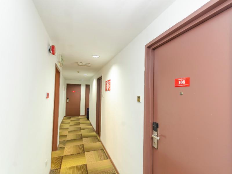 Oyo 1164 Hotel 906 Kota Laksamana Малакка Экстерьер фото
